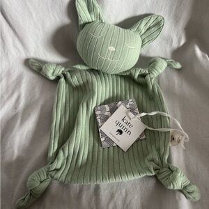 NWT Kate Quinn Green Cat Snuggler